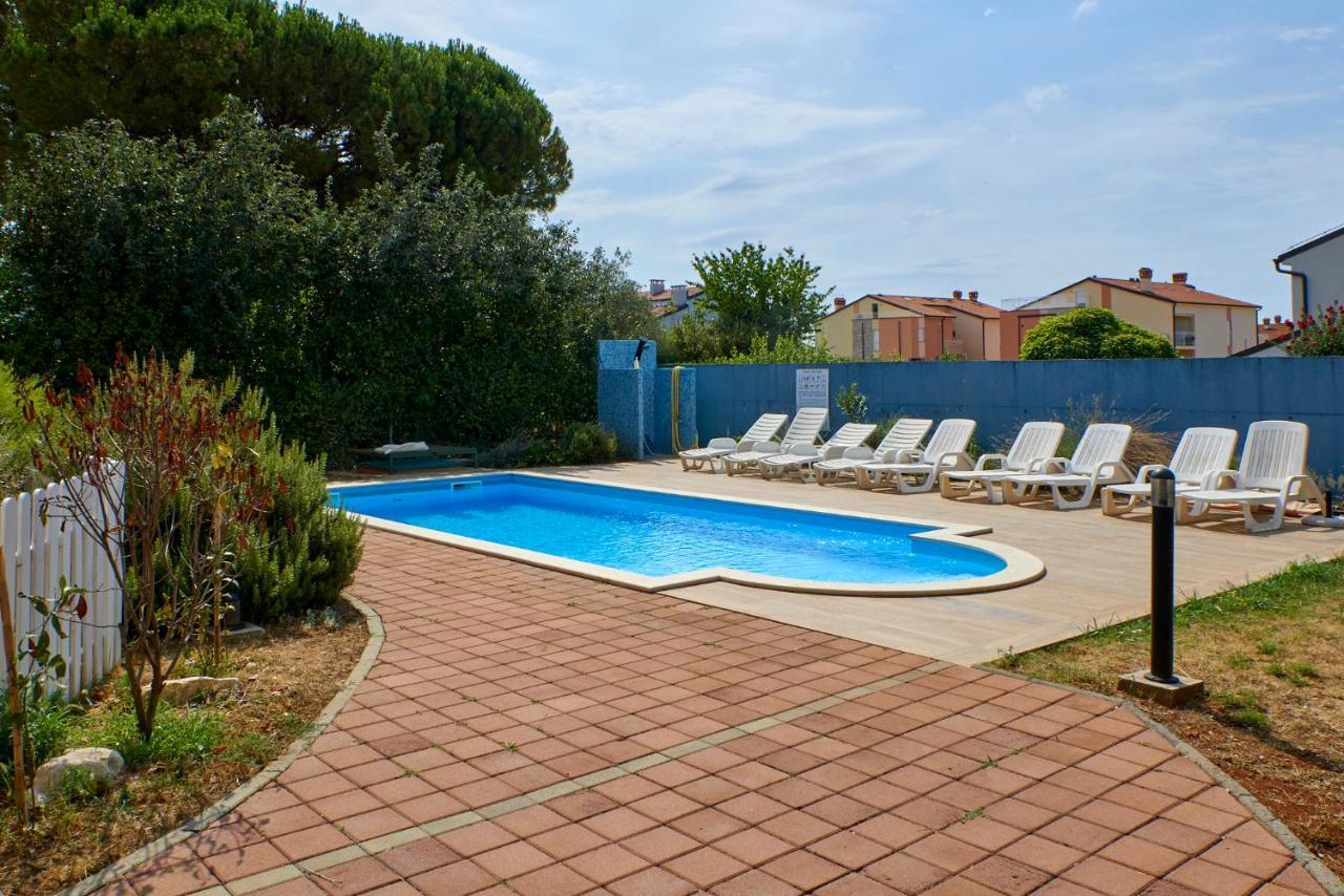 Novigrad Istria Cittanova Boutique Apartment Con Piscina מראה חיצוני תמונה